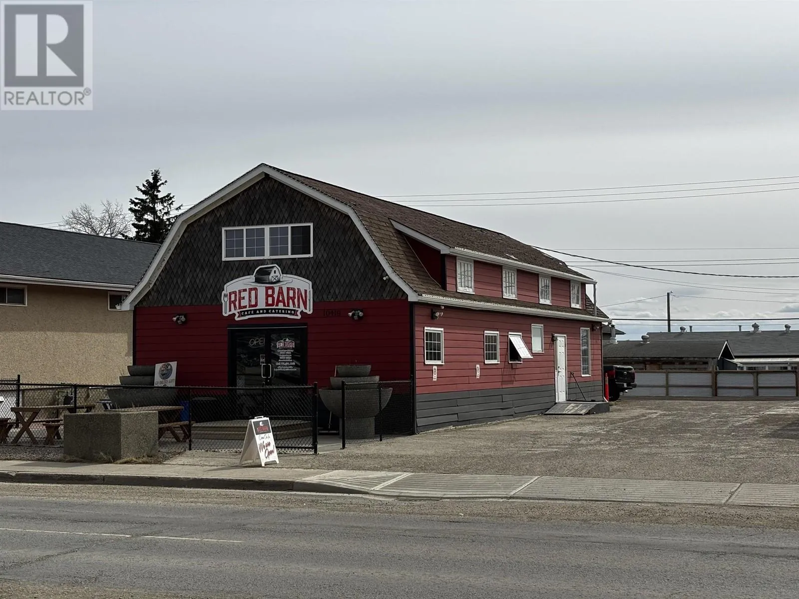 10419 100 Avenue, Fort St. John, British Columbia V1J 1Z1