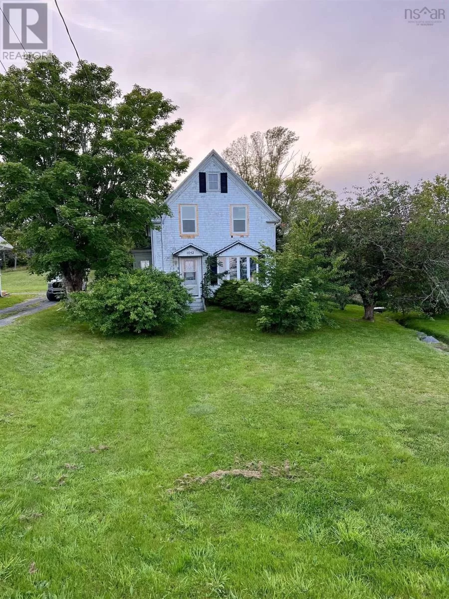 House for rent: 1042 Highway 335, Middle West Pubnico, Nova Scotia B0W 2M0