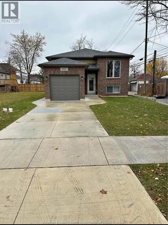 House for rent: 1045 Niagara Unit# Upper, Windsor, Ontario N9A 3V3