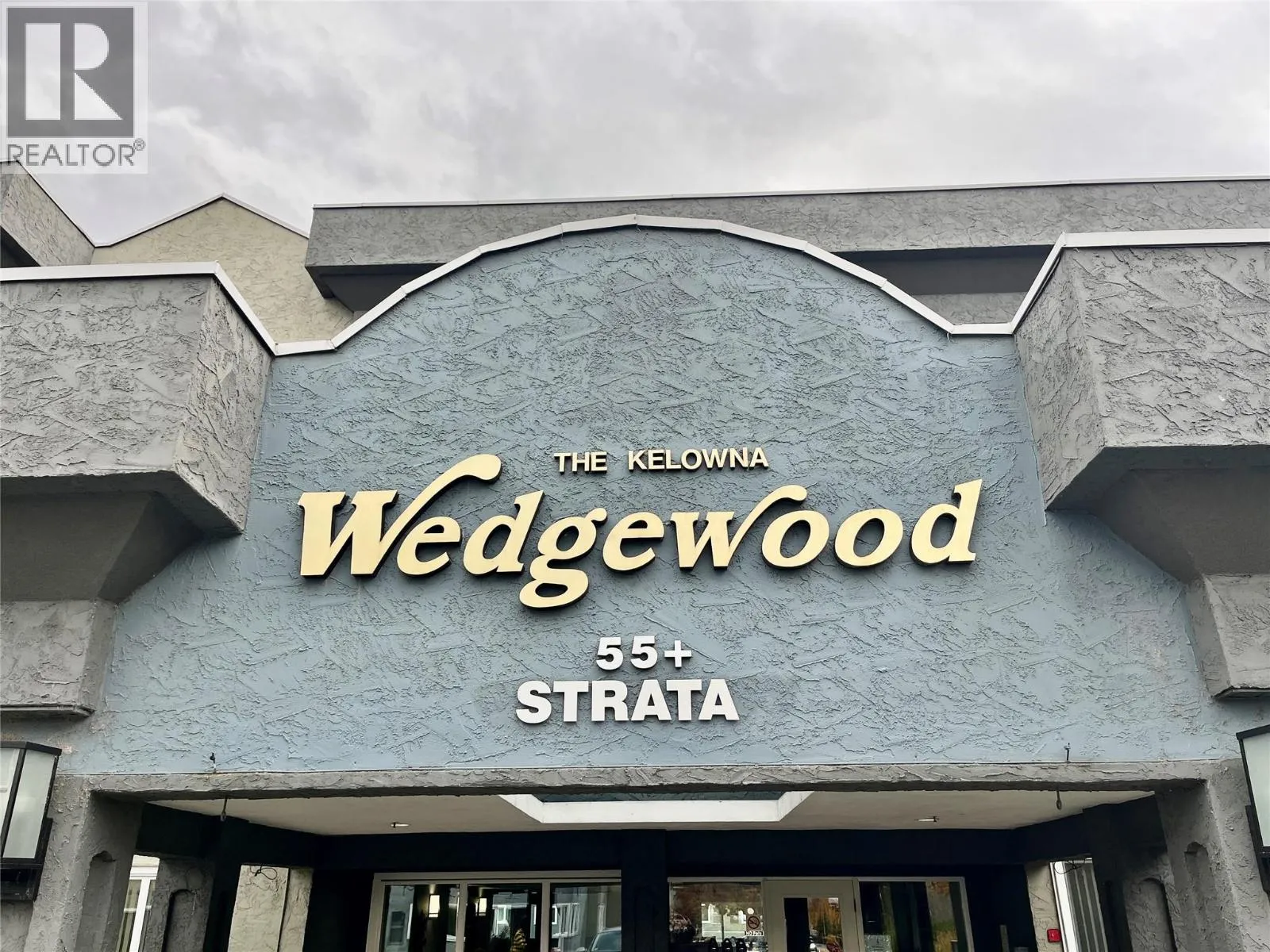 Apartment for rent: 1045 Sutherland Avenue Unit# 230, Kelowna, British Columbia V1Y 5Y1