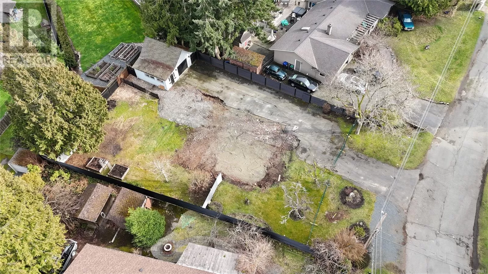 1046 Sabine Rd, Parksville, British Columbia V9P 1S9