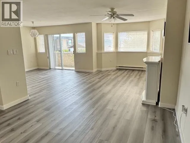 Apartment for rent: 104-6900 Burnaby Street, Powell River, British Columbia V8A 5V3