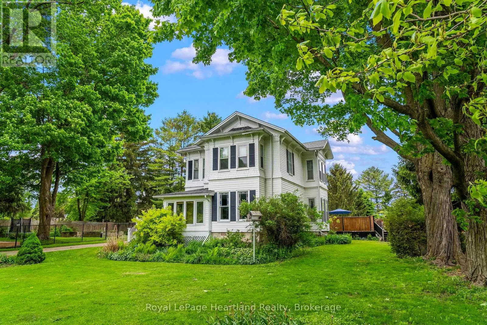 House for rent: 1047 Gibson Street, Howick, Ontario N0G 2X0