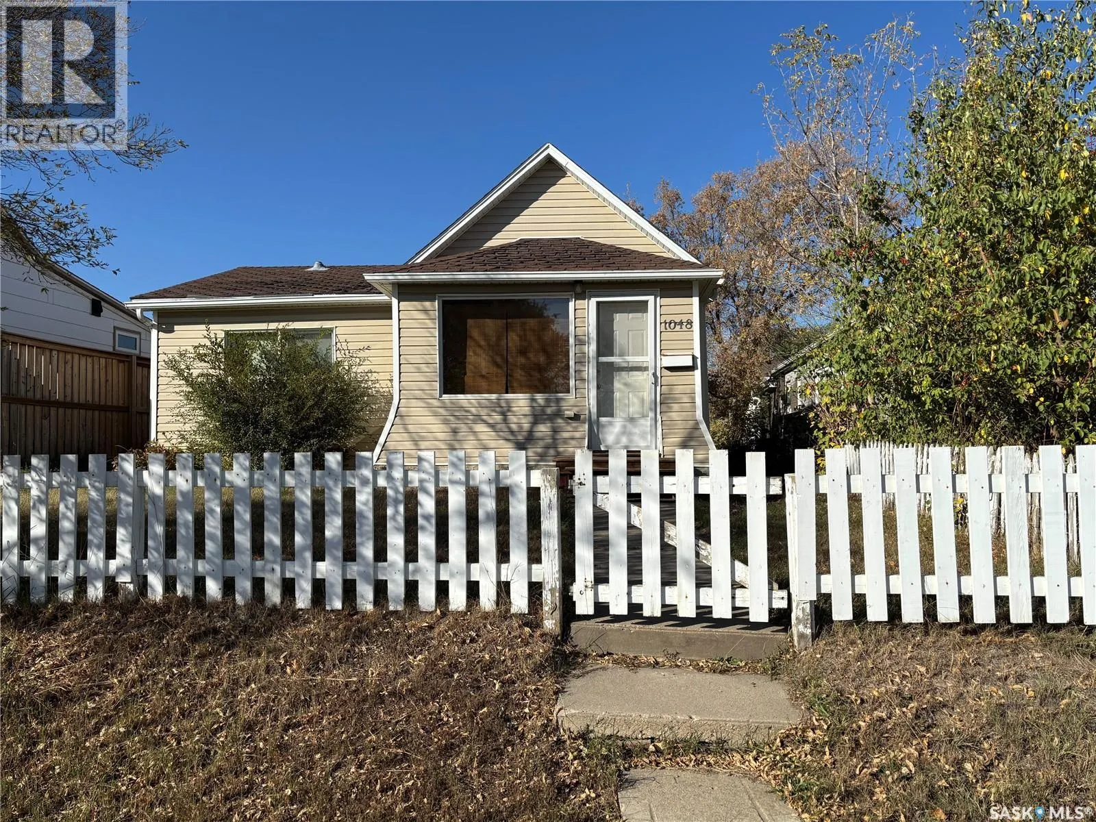 House for rent: 1048 Ominica Street E, Moose Jaw, Saskatchewan S6H 0J3