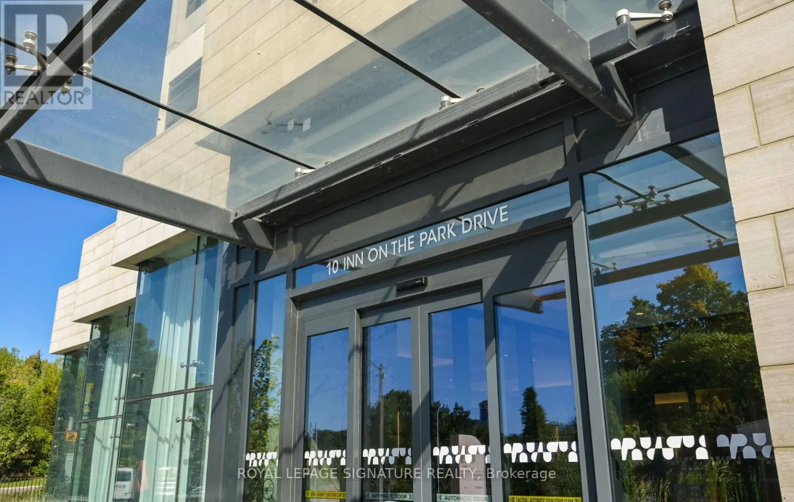 Row / Townhouse for rent: 105 - 10 Inn On The Park Drive, Toronto, Ontario M3C 0P9