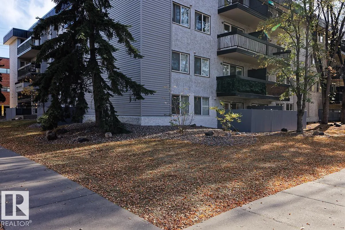 Apartment for rent: #105 11217 103 Av Nw Nw, Edmonton, Alberta T5K 2V9