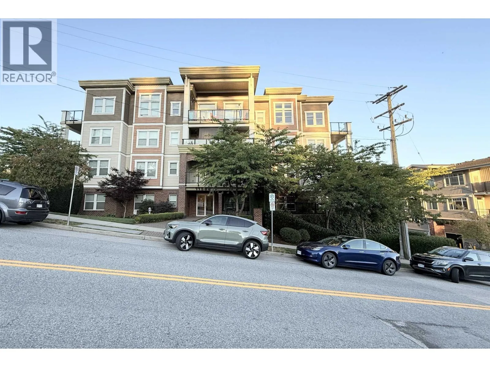 Apartment for rent: 105 11580 223 Street, Maple Ridge, British Columbia V2X 9H1