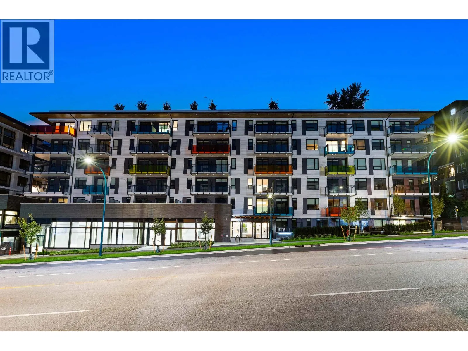 Apartment for rent: 105 2015 St. Johns Street, Port Moody, British Columbia V3H 0N5