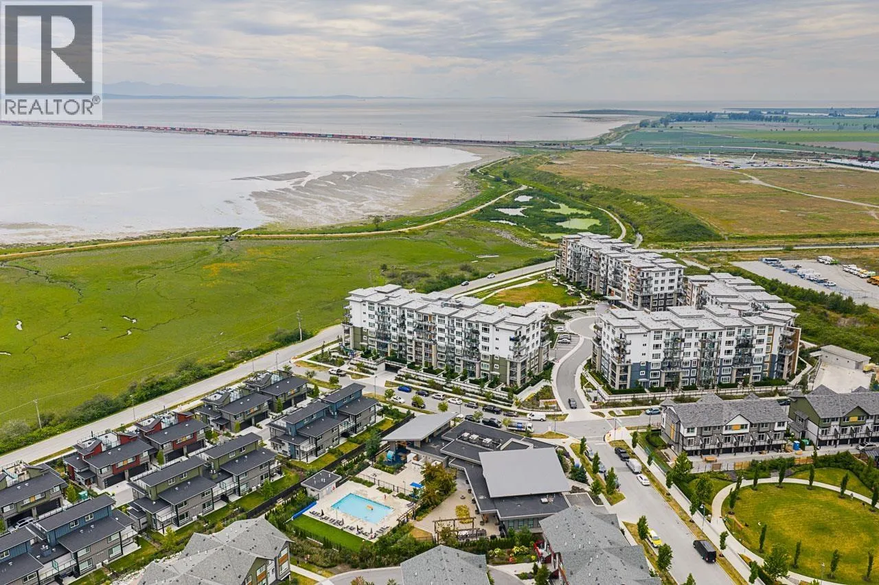 Apartment for rent: 105 2431 Rabbit Drive, Tsawwassen, British Columbia V4M 0G5