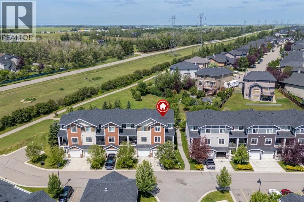 Row / Townhouse for rent: 105, 300 Marina Drive, Chestermere, Alberta T1X 0P6