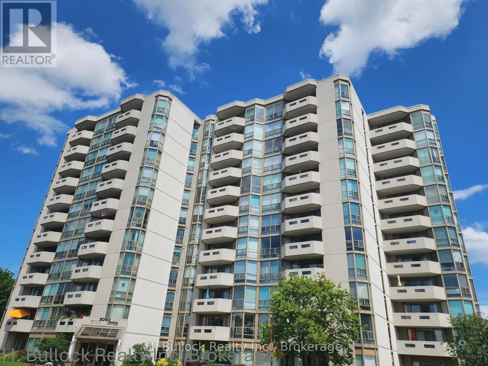 Apartment for rent: 105 - 5090 Pinedale Avenue, Burlington, Ontario L7L 3V8