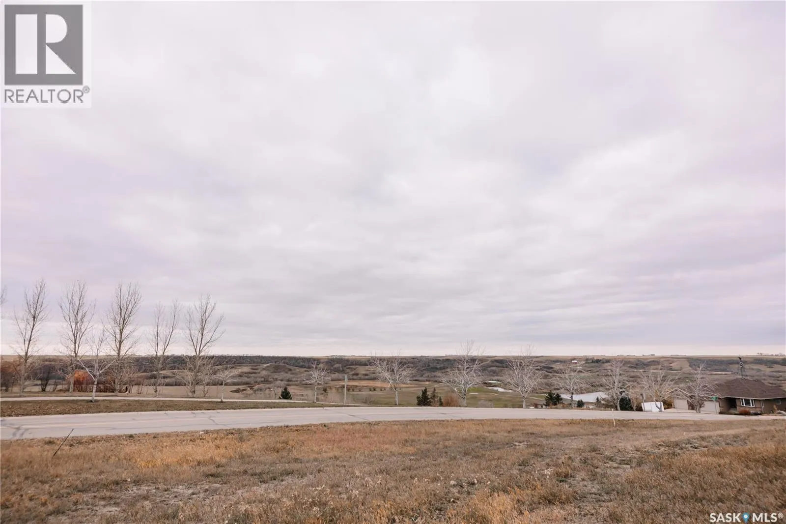 Unknown for rent: 105 Deer Valley Road, Lumsden Rm No. 189, Saskatchewan S2V 1B8