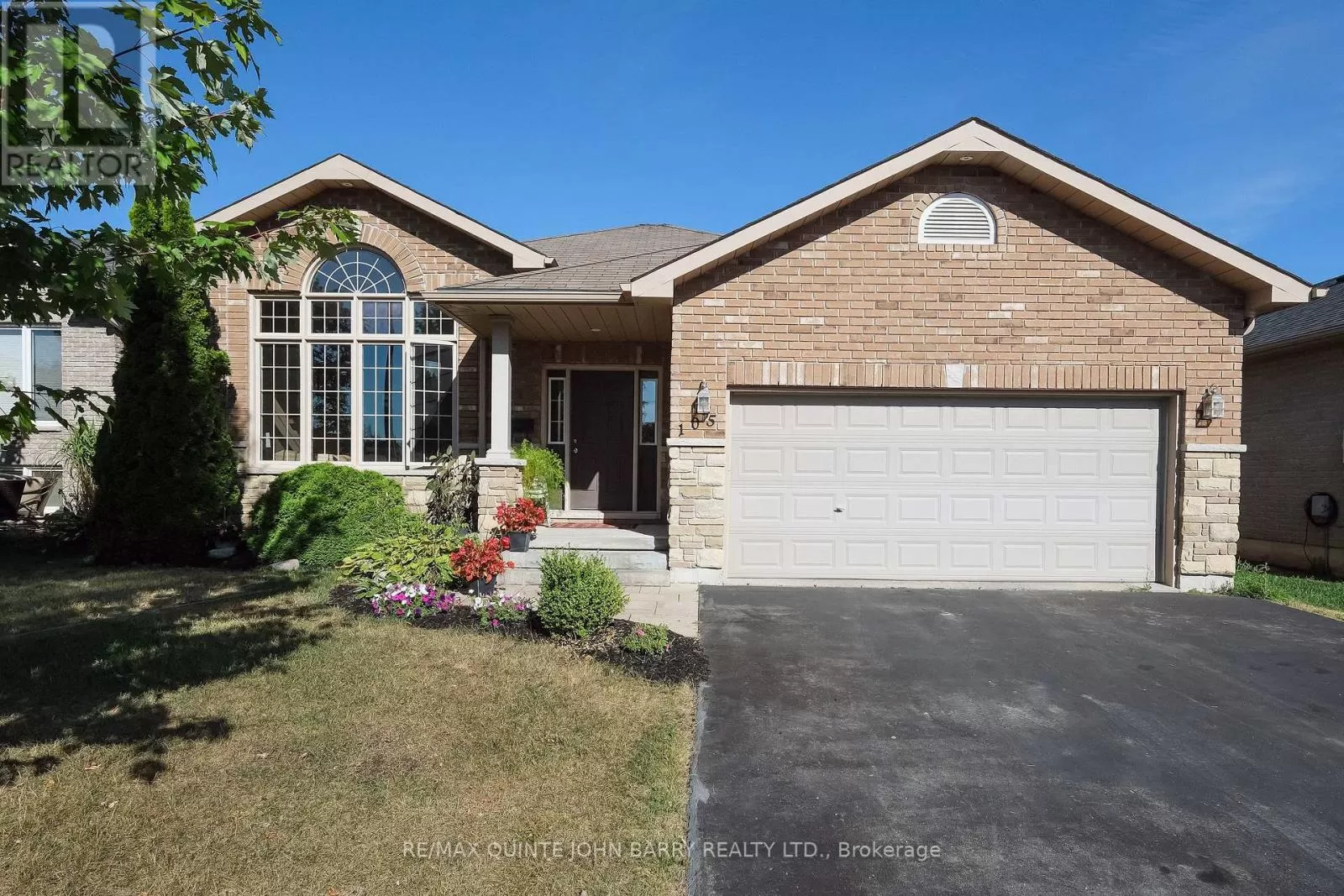 House for rent: 105 Parkview Heights, Quinte West, Ontario K8V 0A2