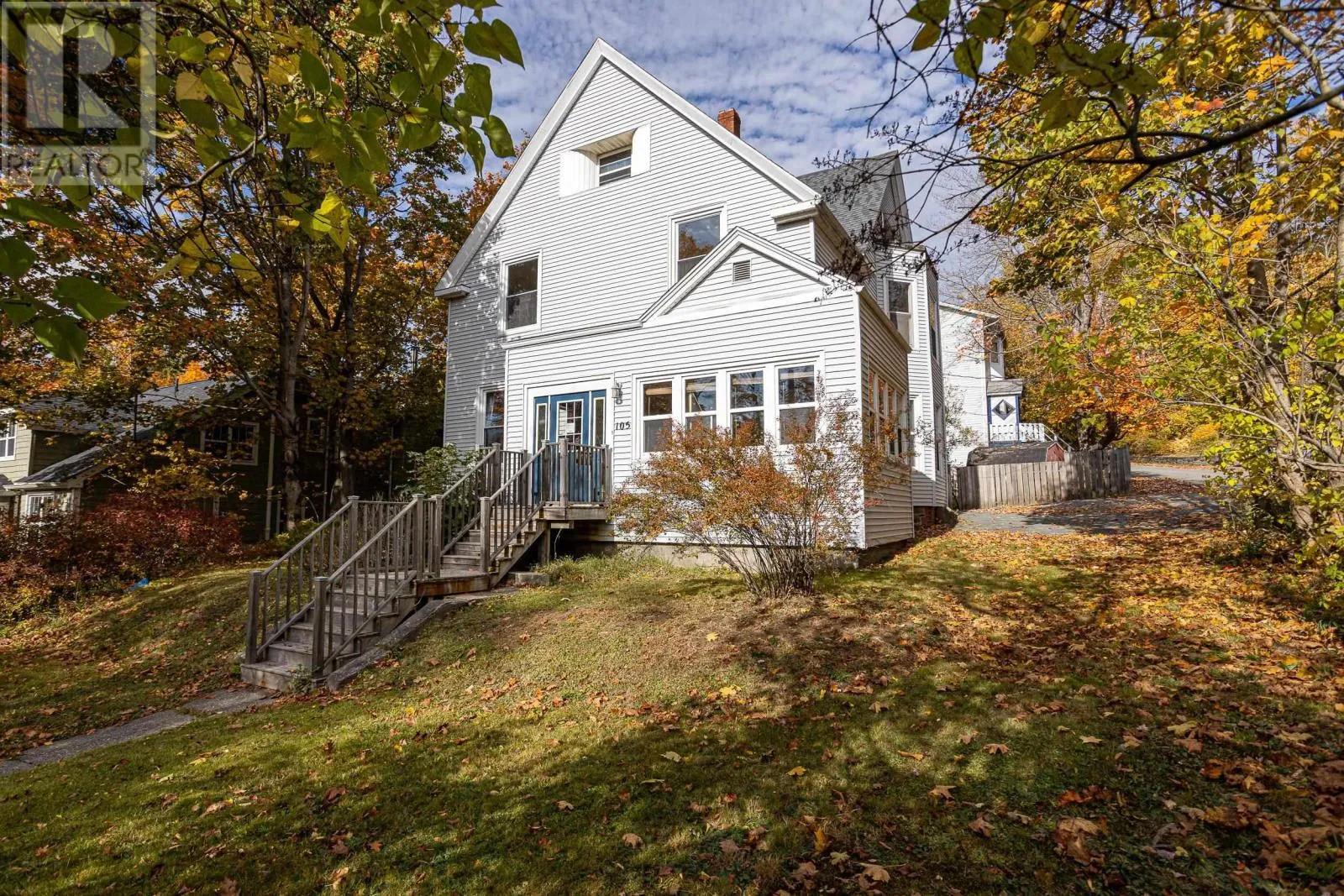 House for rent: 105 Pleasant Street, Dartmouth, Nova Scotia B2Y 3P7