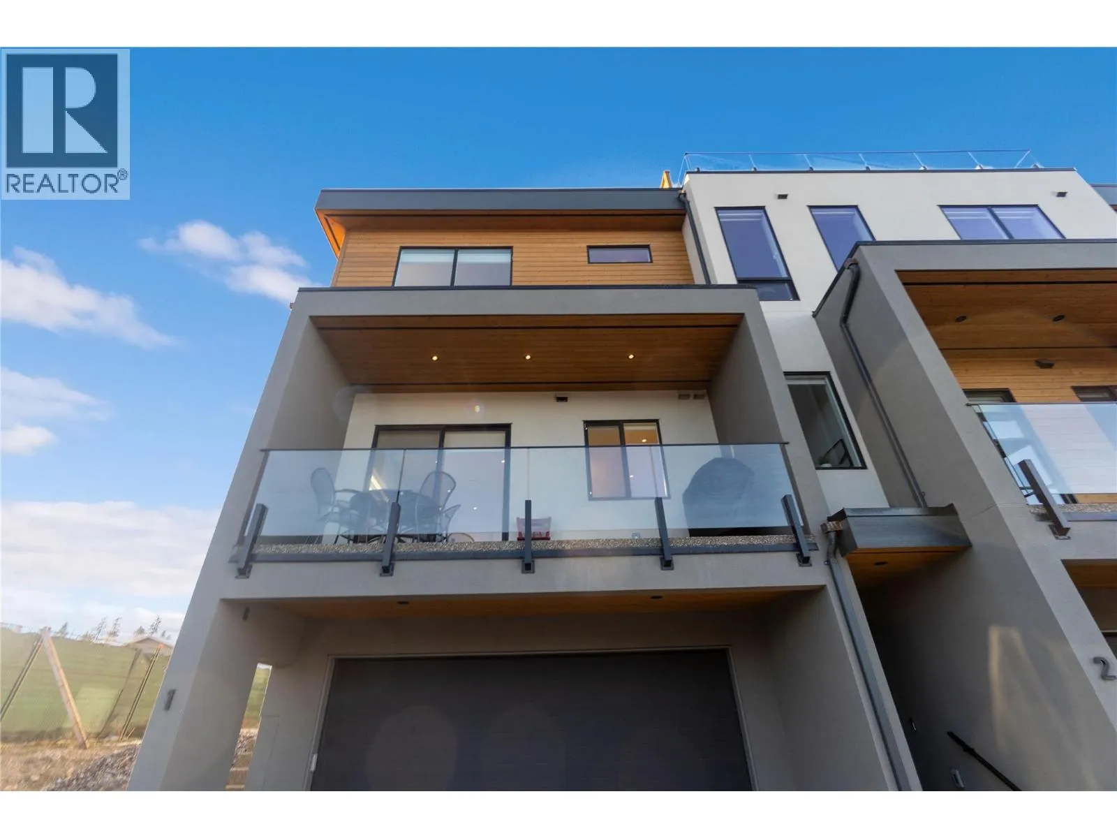 Row / Townhouse for rent: 105 Predator Ridge Drive Unit# 1, Vernon, British Columbia V1H 0A5