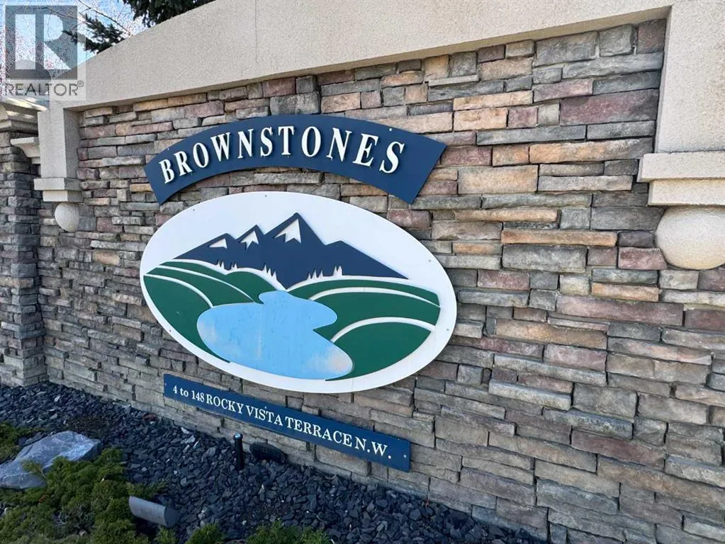 Row / Townhouse for rent: 105 Rocky Vista Terrace Nw, Calgary, Alberta T3G 5G6