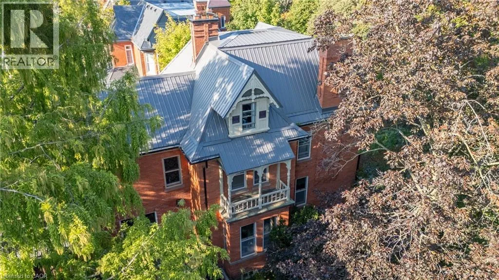 House for rent: 105 Vansittart Avenue, Woodstock, Ontario N4S 6E5