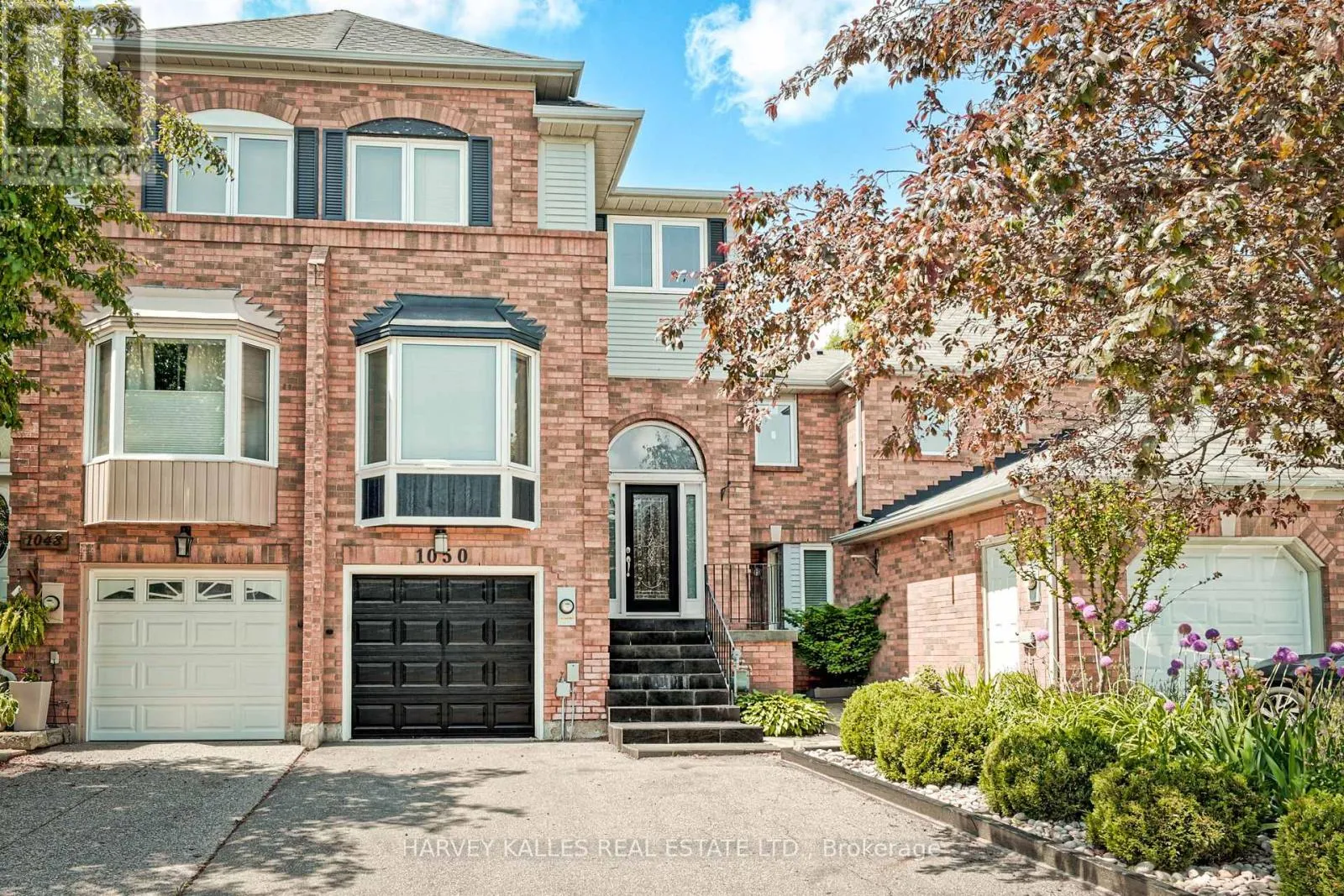 Row / Townhouse for rent: 1050 Lindsay Drive, Oakville, Ontario L6M 3B5