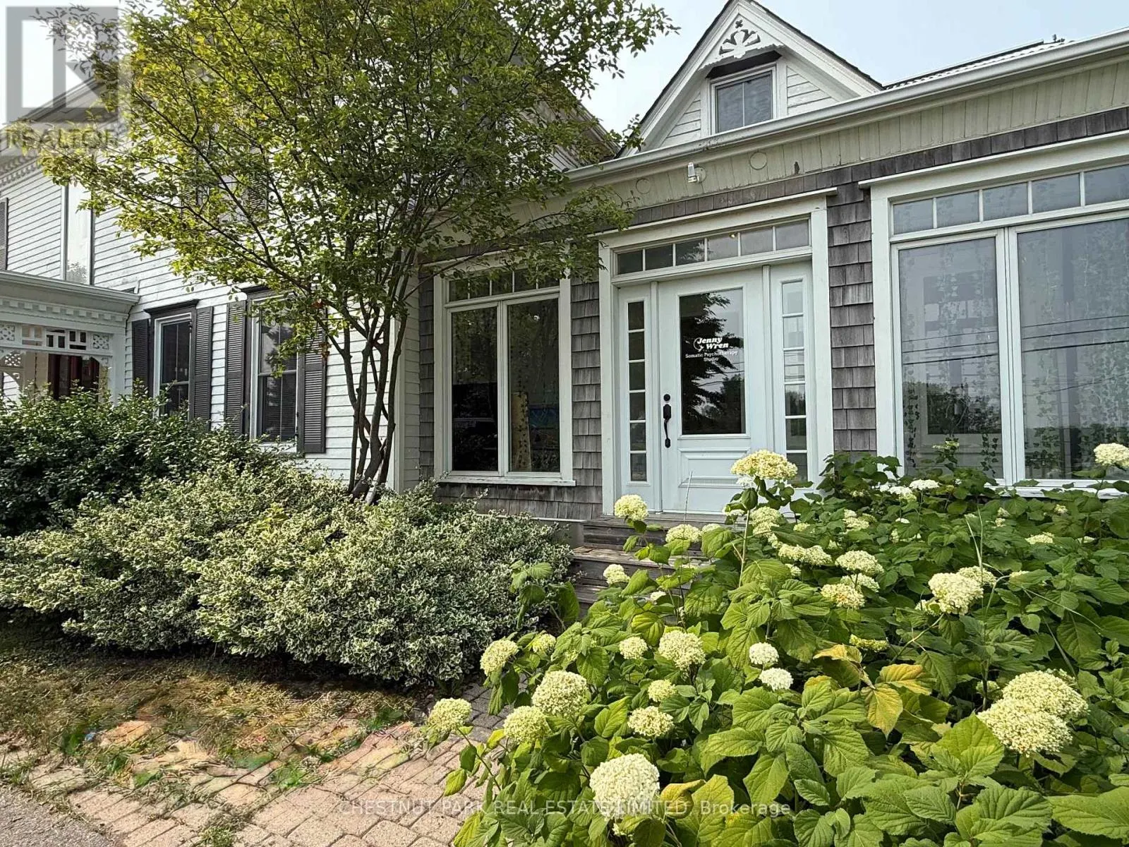 Offices for rent: 105-206 - 13360 Loyalist Parkway, Prince Edward County, Ontario K0K 2T0