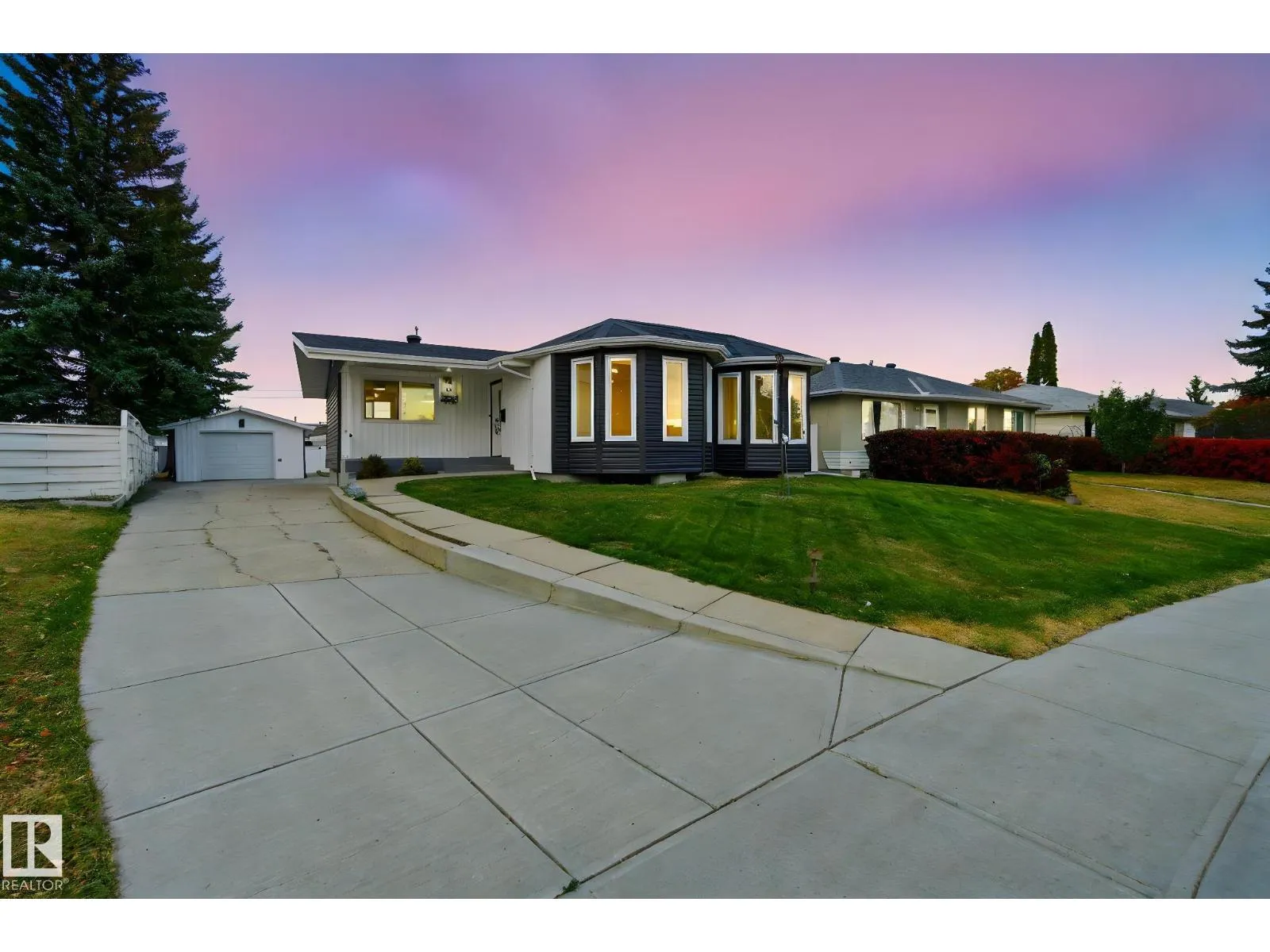 House for rent: 10524 134 Av Nw, Edmonton, Alberta T5E 1J6