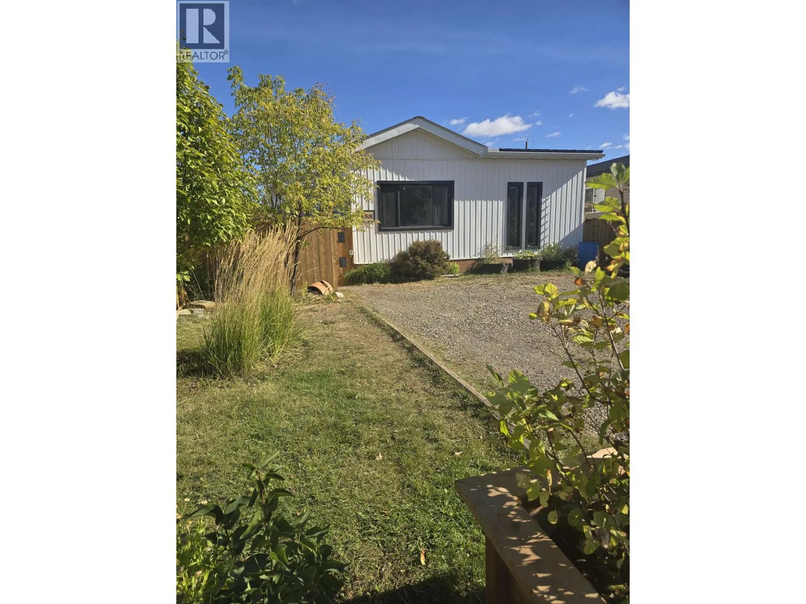 Manufactured Home/Mobile for rent: 10531 102 Street, Taylor, British Columbia V0C 2K0