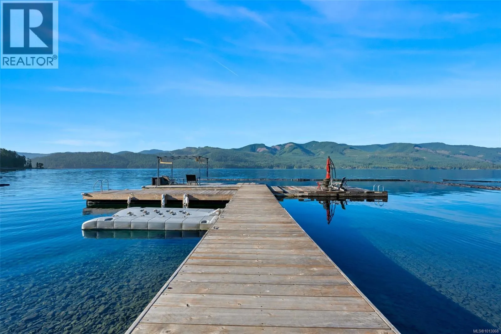 House for rent: 10552 Coon Creek Rd, Youbou, British Columbia V0R 3E1