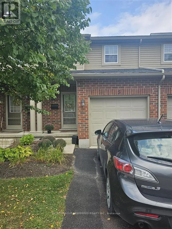 Row / Townhouse for rent: 1059 Whetherfield Street, London North, Ontario N6H 0B6