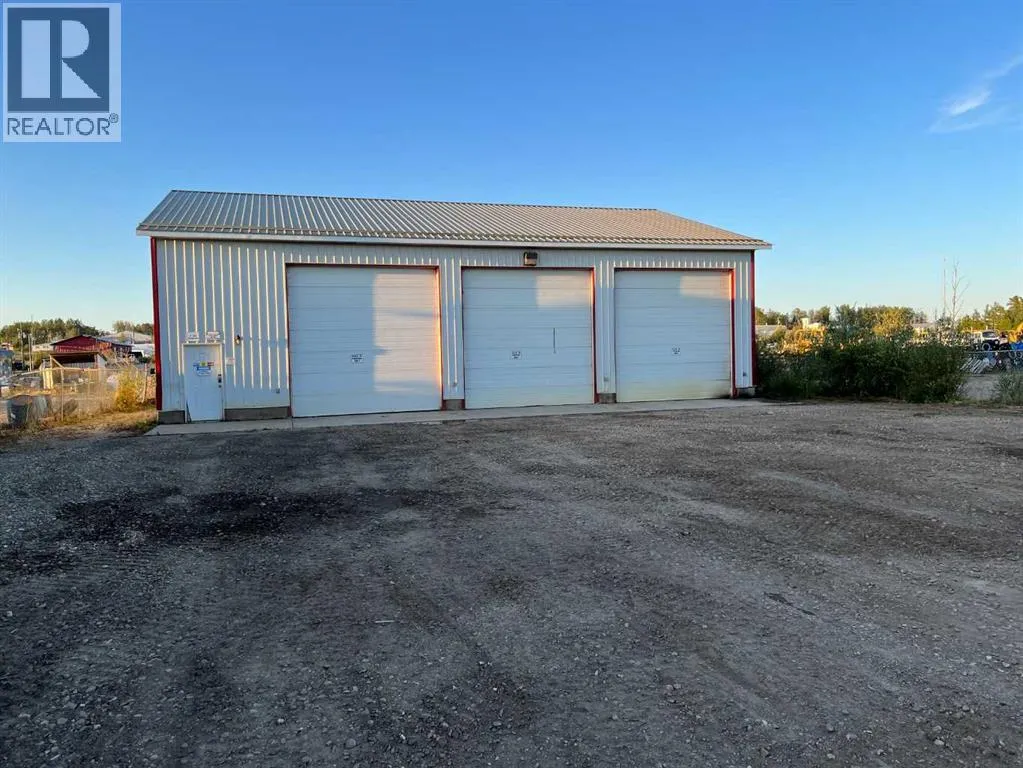 106 1 Street, Fox Creek, Alberta T0H 1P0