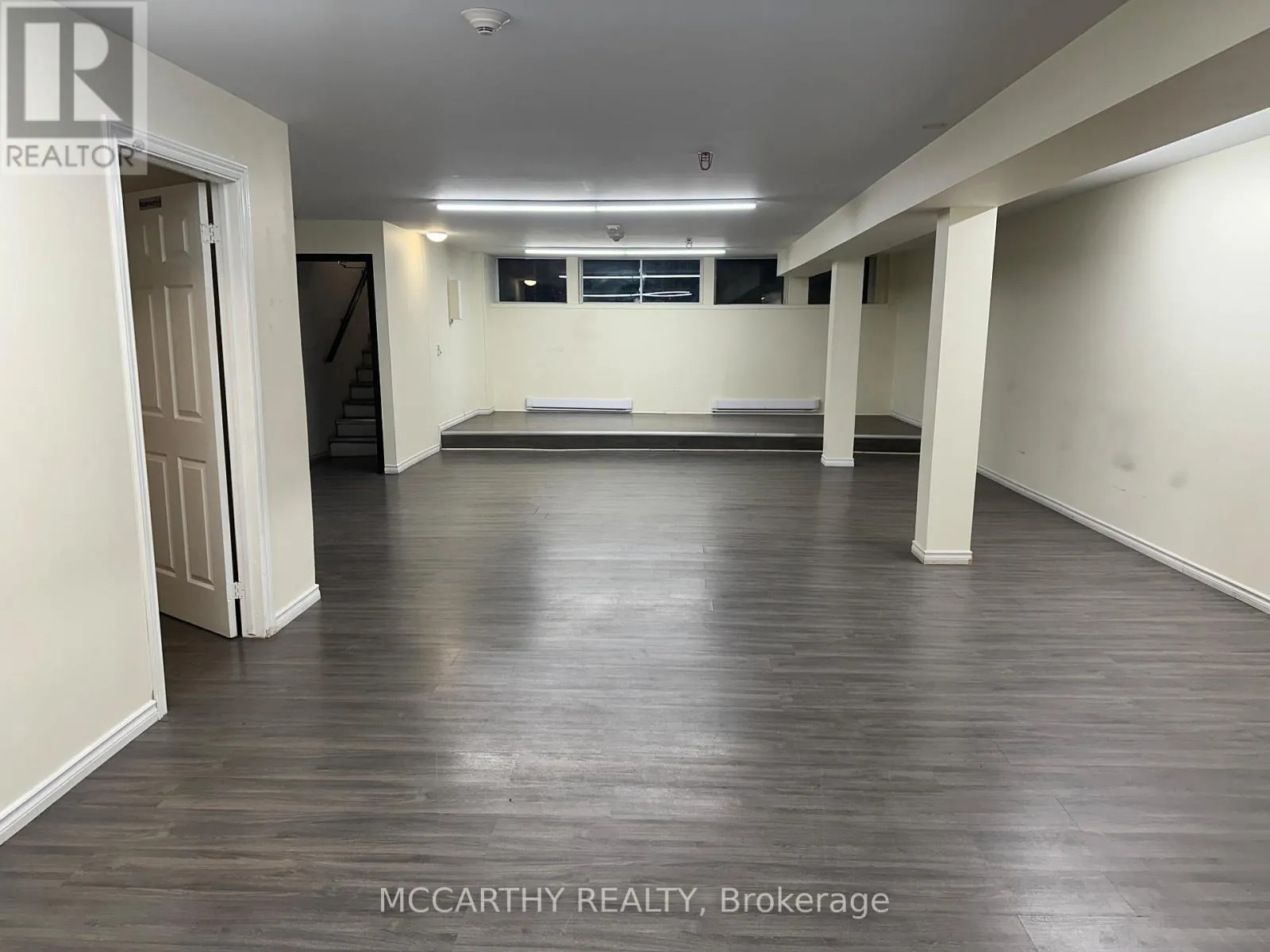 Offices for rent: 106 - 138 Main Street, Shelburne, Ontario L9V 3K9