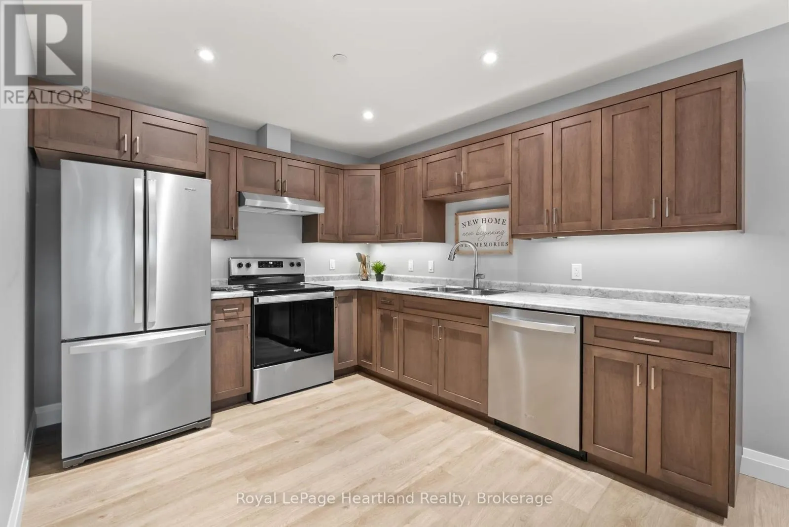 Other for rent: 106 - 187 Victoria Street W, North Huron, Ontario N0G 2W0