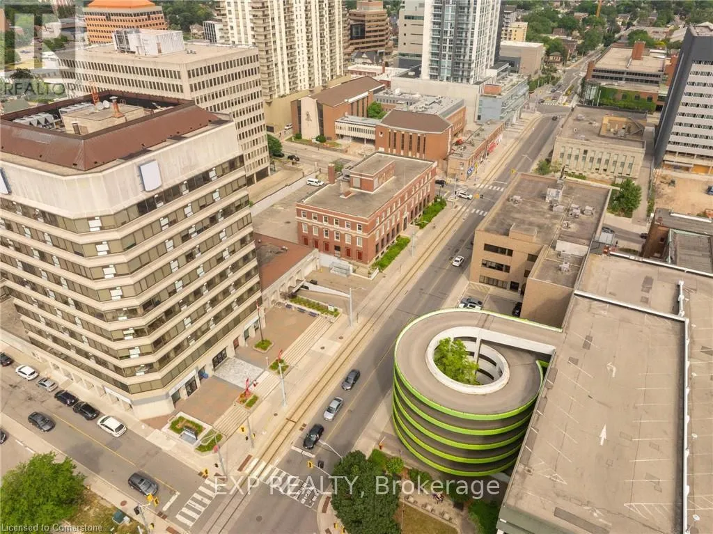 106 - 30 Duke Street W, Kitchener, Ontario N2H 3W4