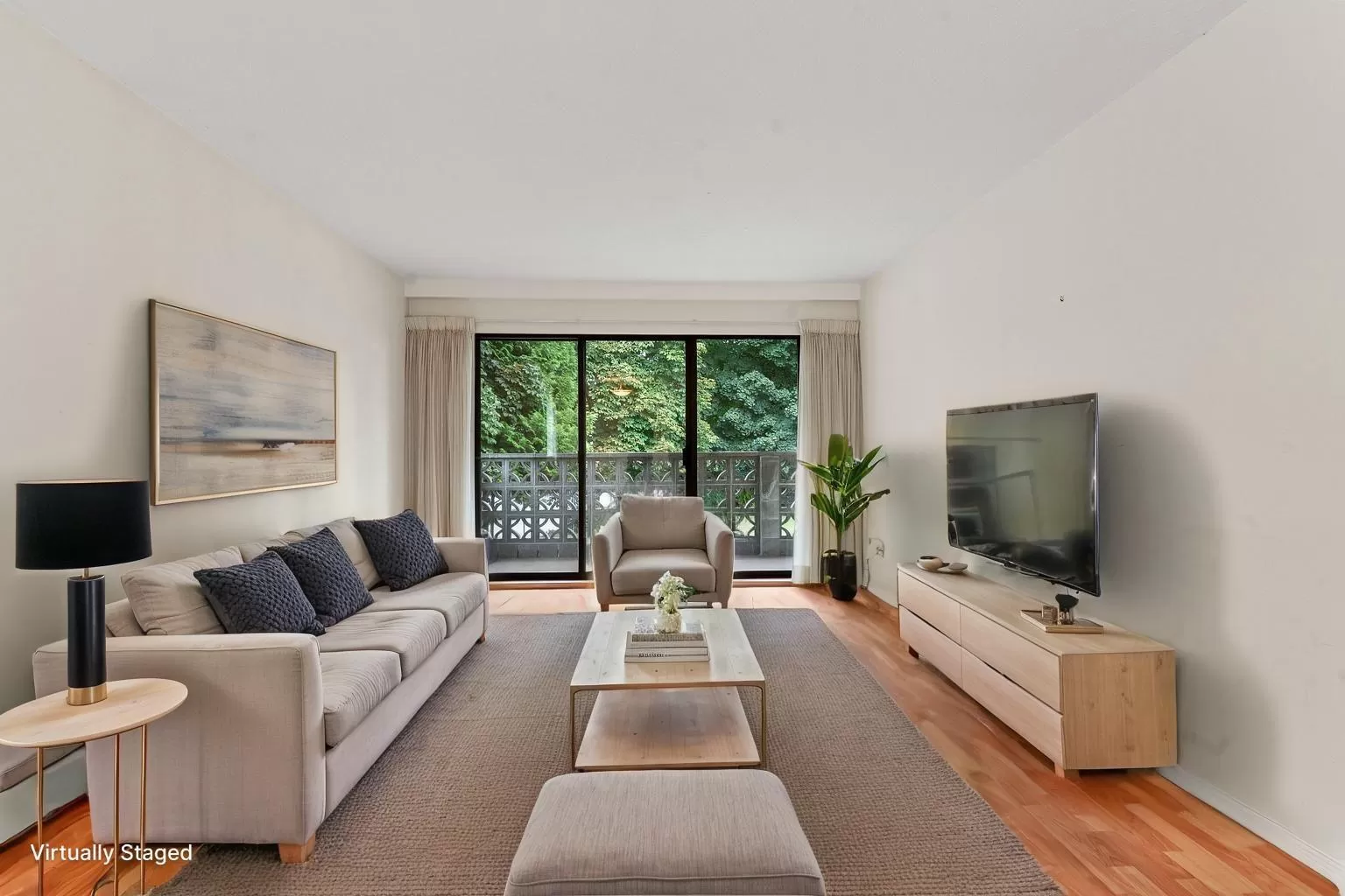 Apartment for rent: 106 33369 Old Yale Road, Abbotsford, British Columbia V2S 2J6