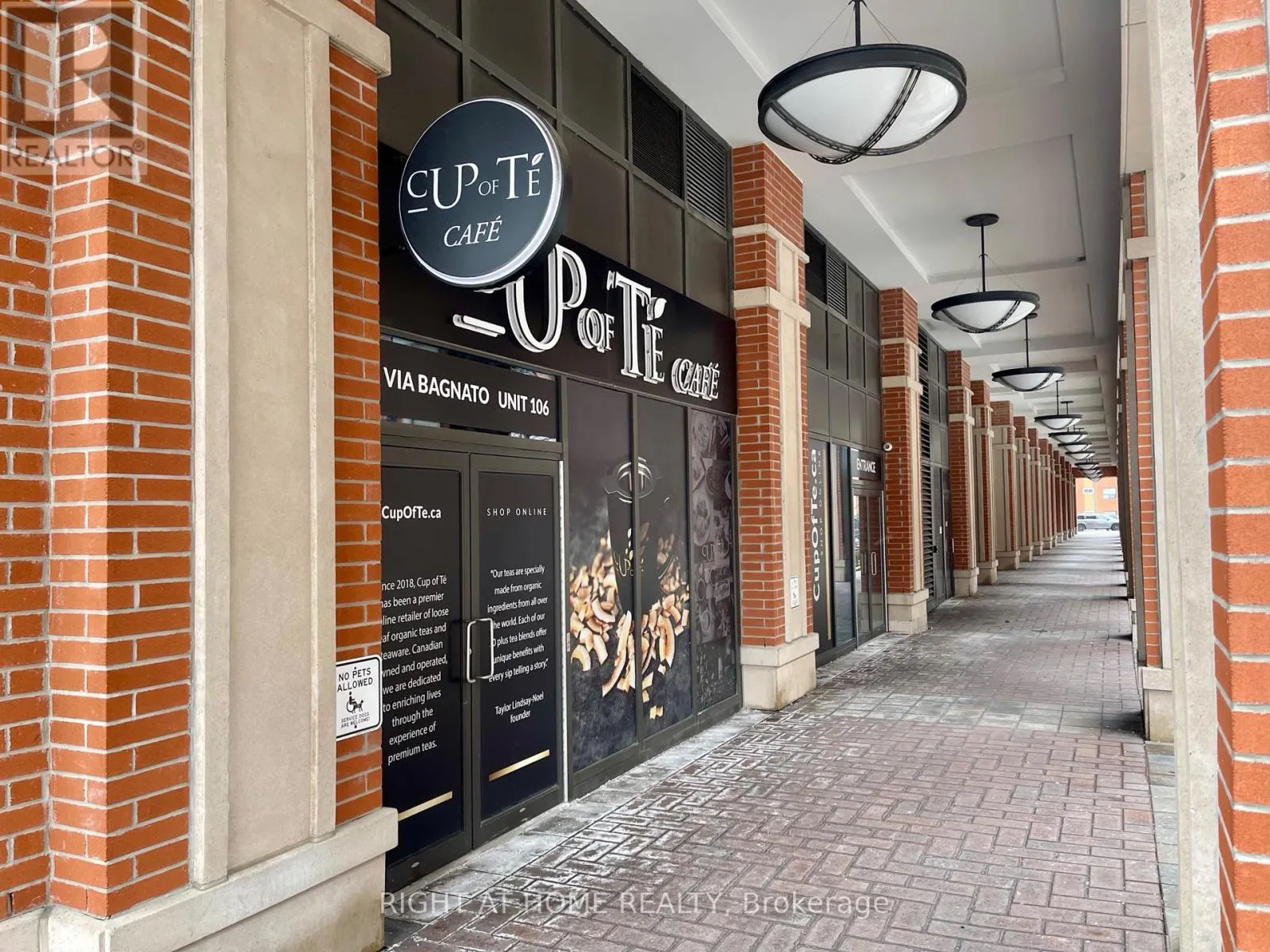 Retail for rent: 106 - 38 Via Bagnato, Toronto, Ontario M6A 0B1