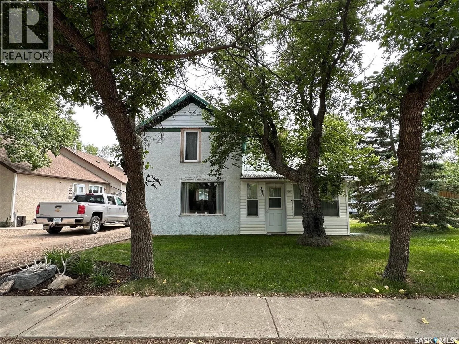 House for rent: 106 3rd Avenue E, Mossbank, Saskatchewan S0H 3G0