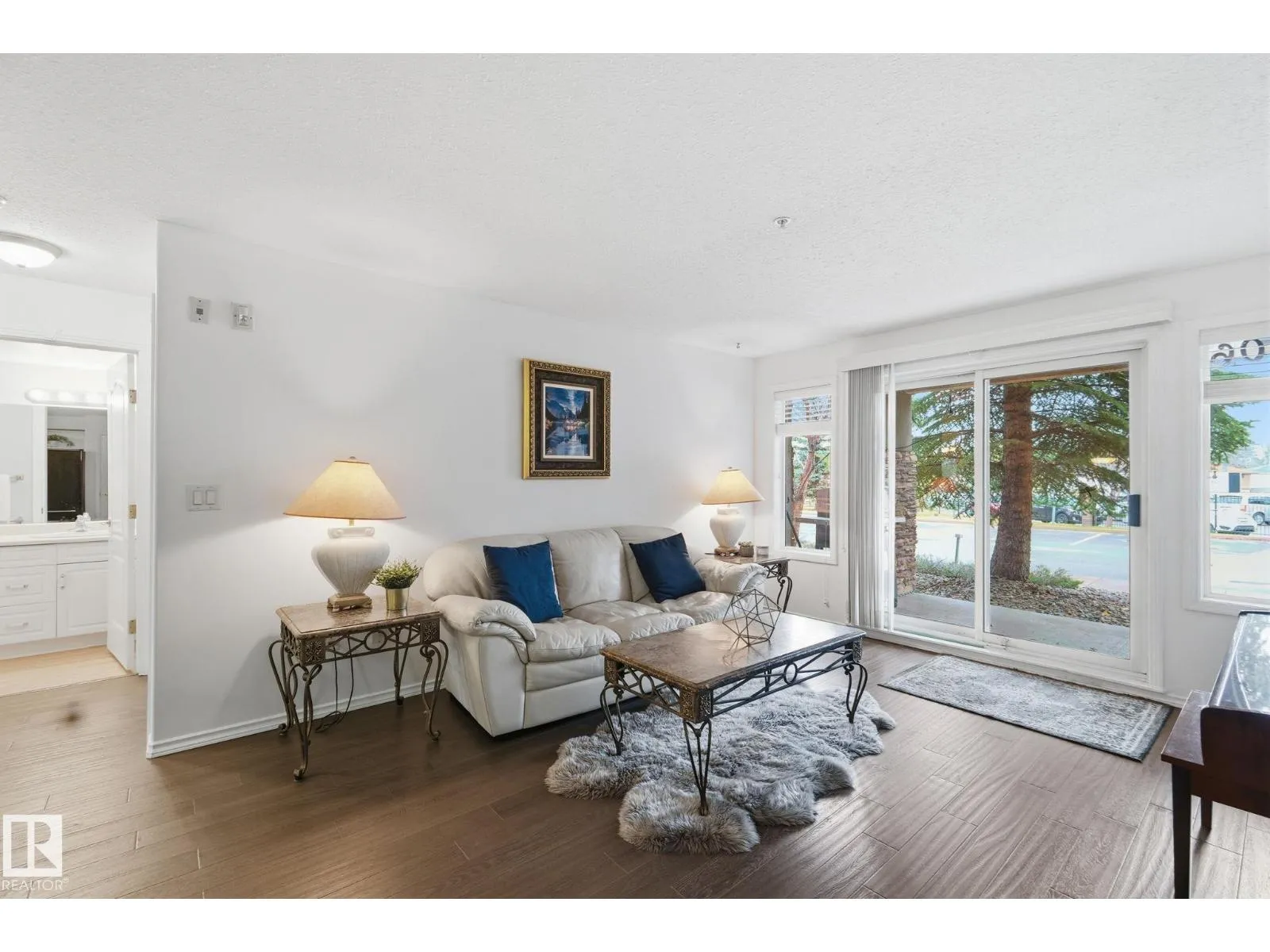 Apartment for rent: #106 8956 156 St Nw, Edmonton, Alberta T5R 5Z6