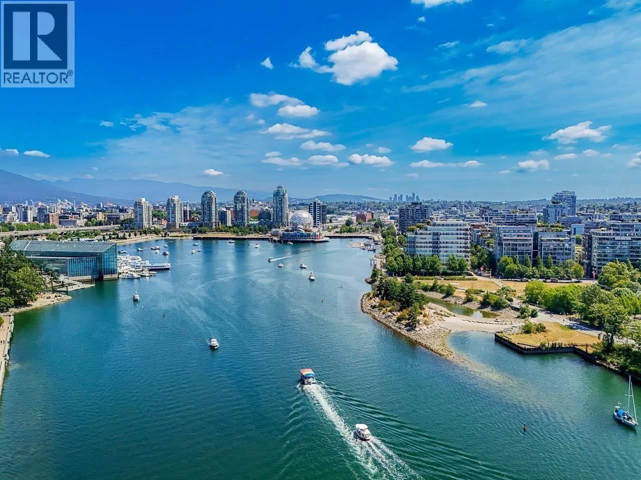 Row / Townhouse for rent: 106 980 Cooperage Way, Vancouver, British Columbia V6B 0C3