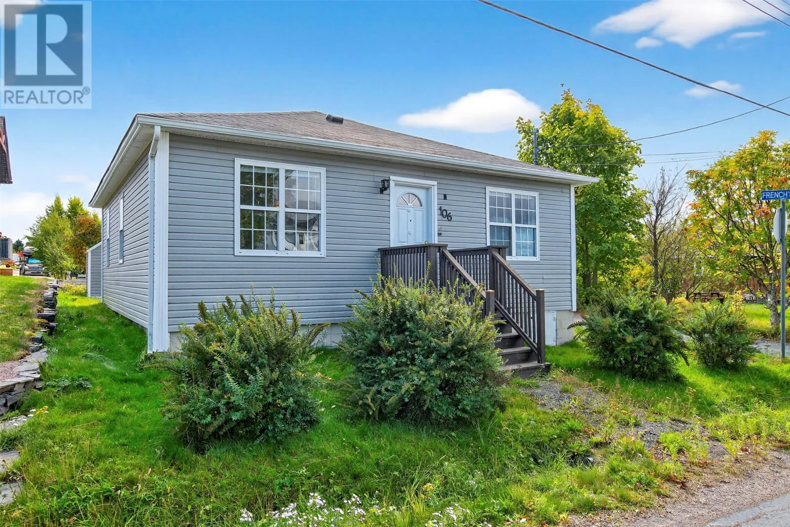 House for rent: 106 Central Street, Bay Roberts, Newfoundland & Labrador A0A 1G0