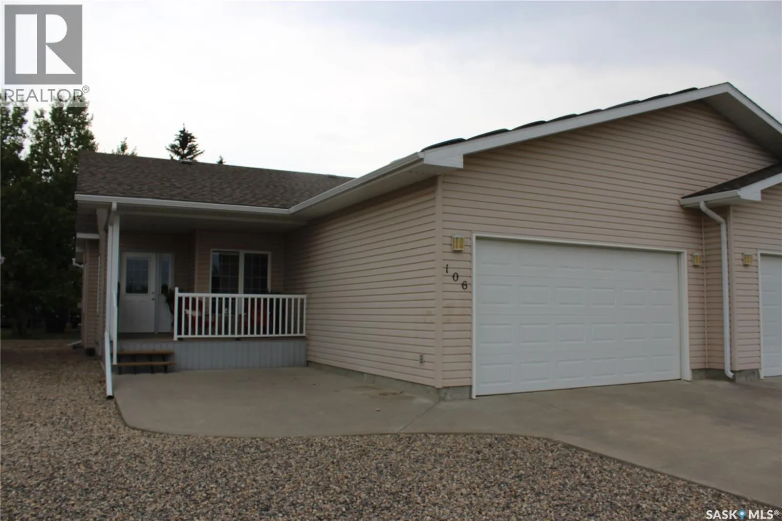 106 Erickson Street, Midale, Saskatchewan S0C 1S0