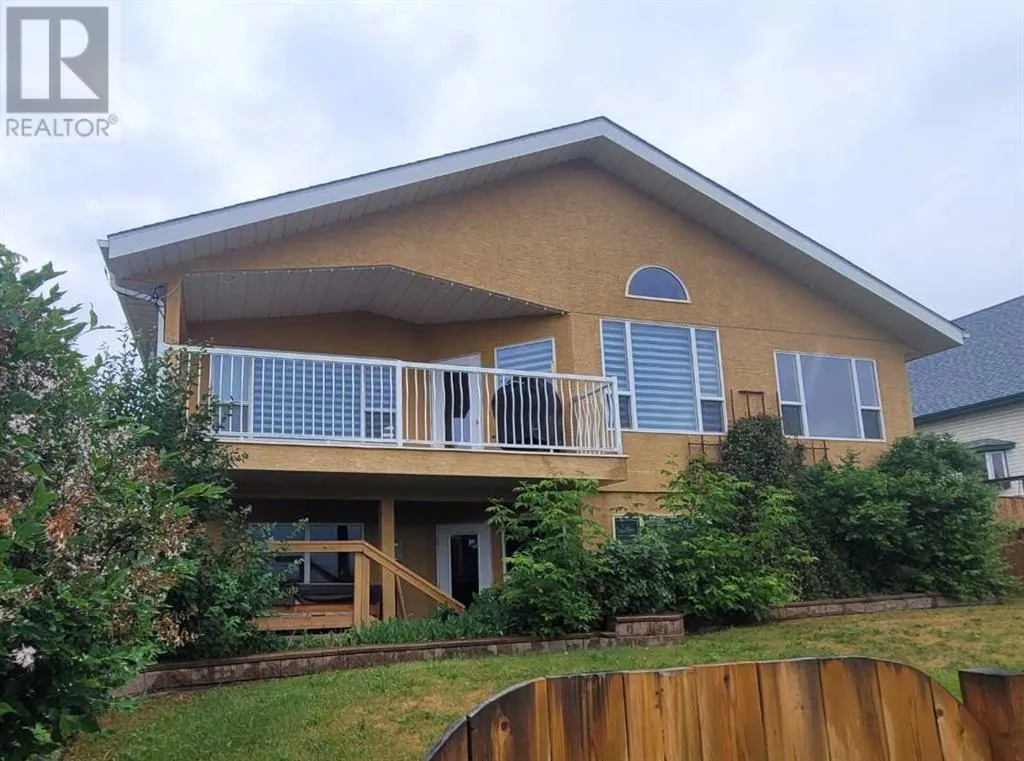 House for rent: 10606 90 Street, Peace River, Alberta T8S 1P1