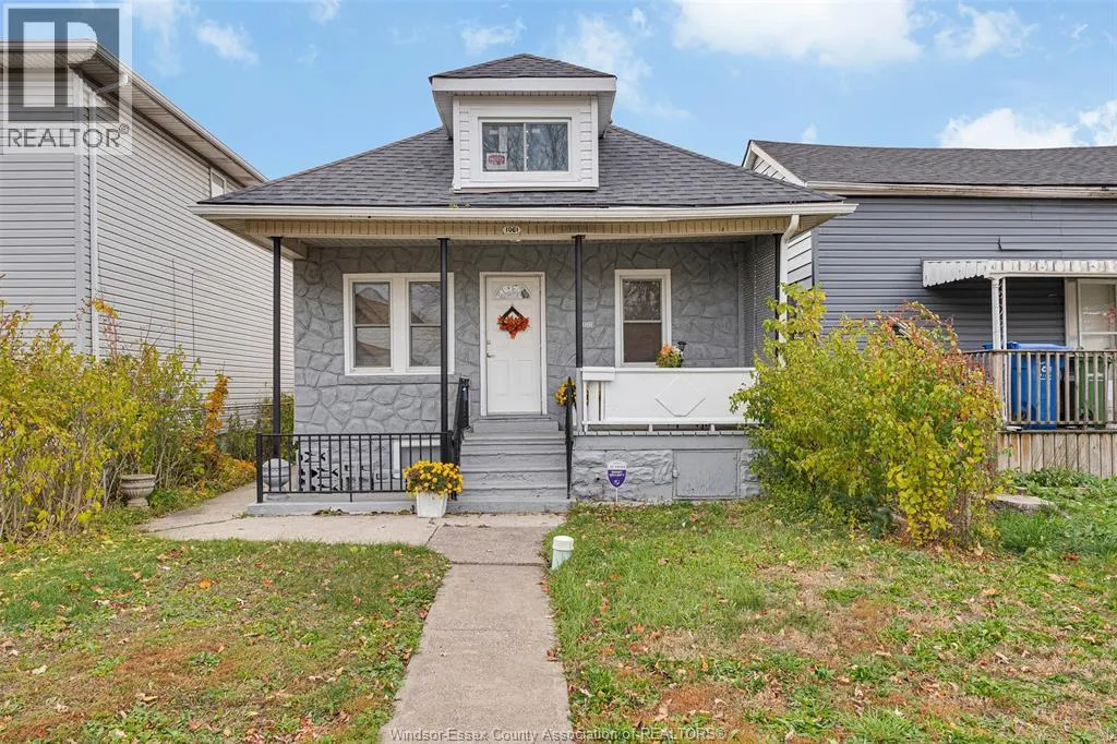 House for rent: 1061 Highland Avenue, Windsor, Ontario N9A 1R6