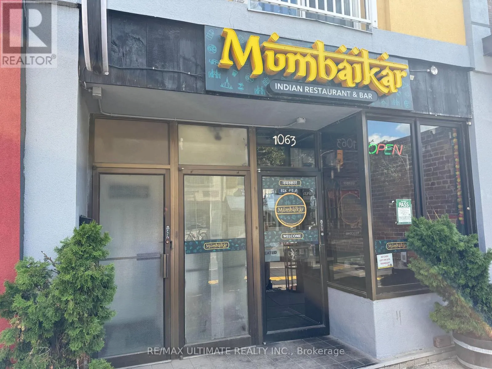 1063 Bloor Street W, Toronto, Ontario M6H 1M5