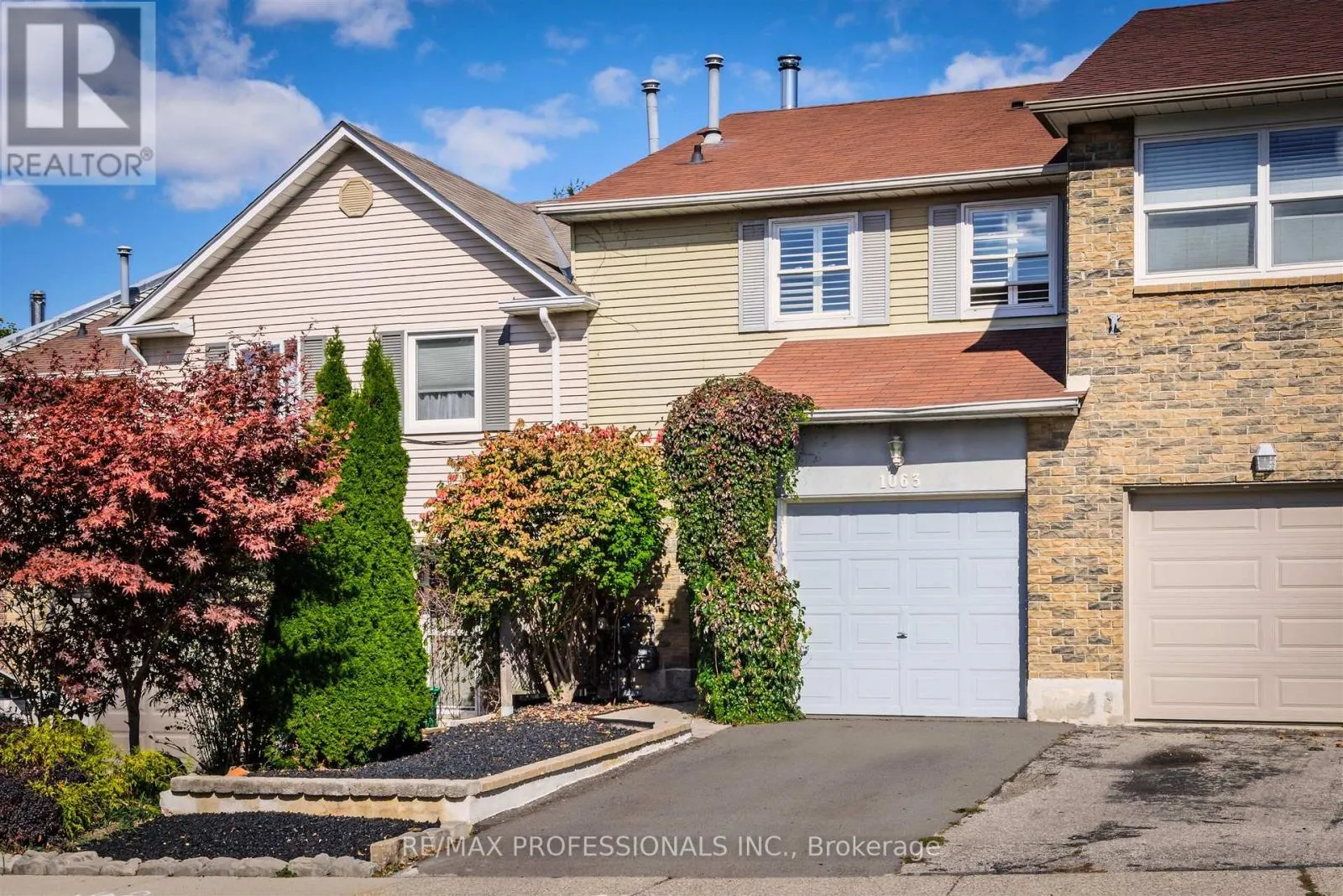 Row / Townhouse for rent: 1063 Raintree Lane, Mississauga, Ontario L5H 4A1