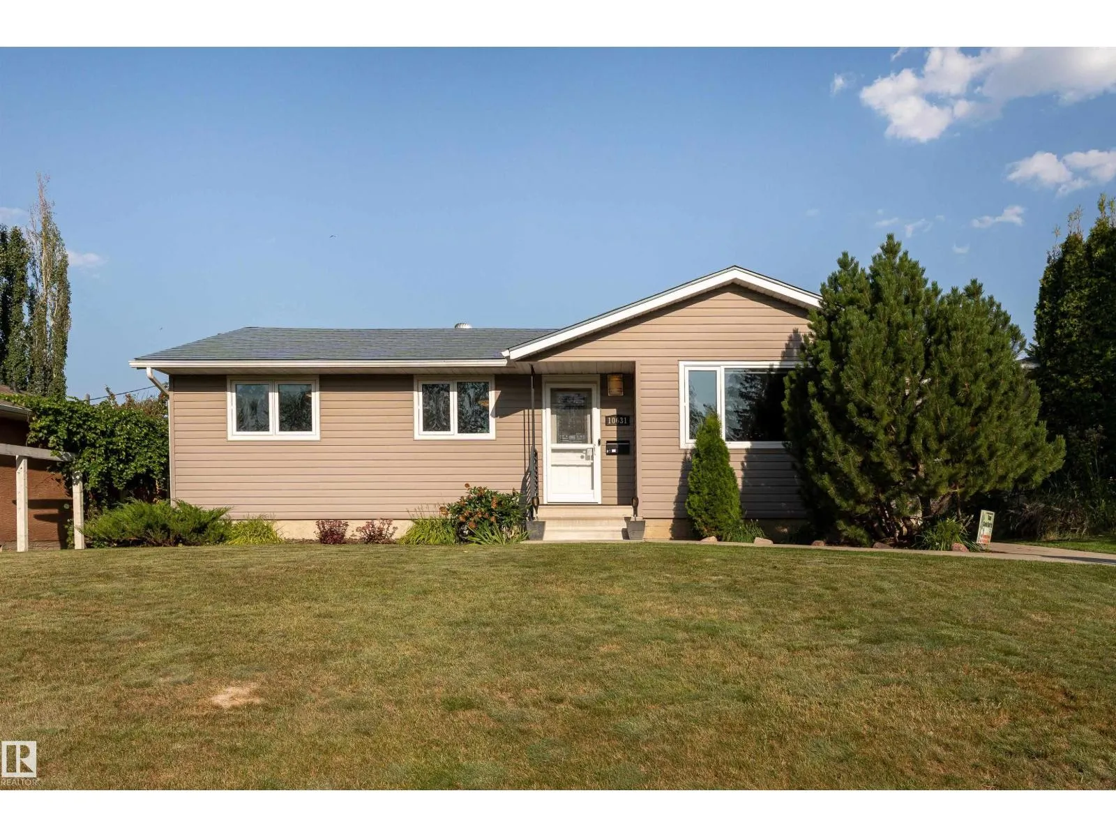 House for rent: 10631 43 St Nw, Edmonton, Alberta T6A 1V2