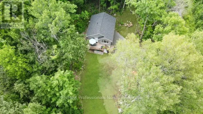 House for rent: 1065 Hendersons Road, Minden Hills, Ontario K0M 2K0