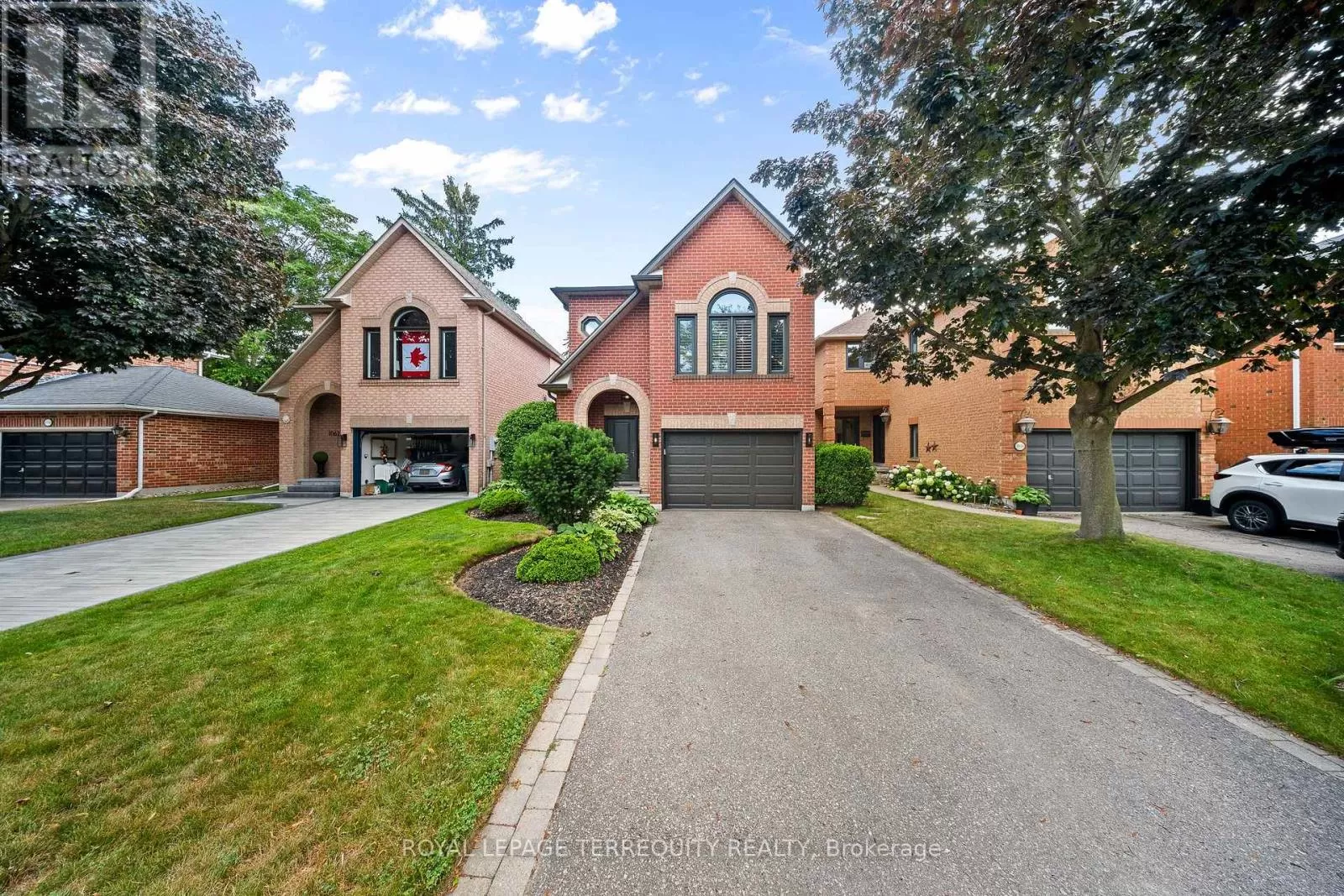 House for rent: 1066 Chateau Court, Mississauga, Ontario L5H 4J8