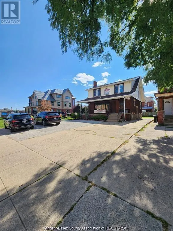 1069 Ouellette Avenue, Windsor, Ontario N9A 4J8