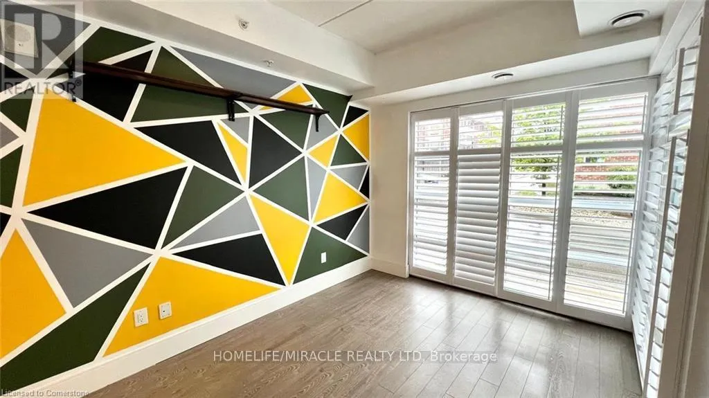 Apartment for rent: 107 - 15 Prince Albert Boulevard, Waterloo, Ontario N2H 0C2