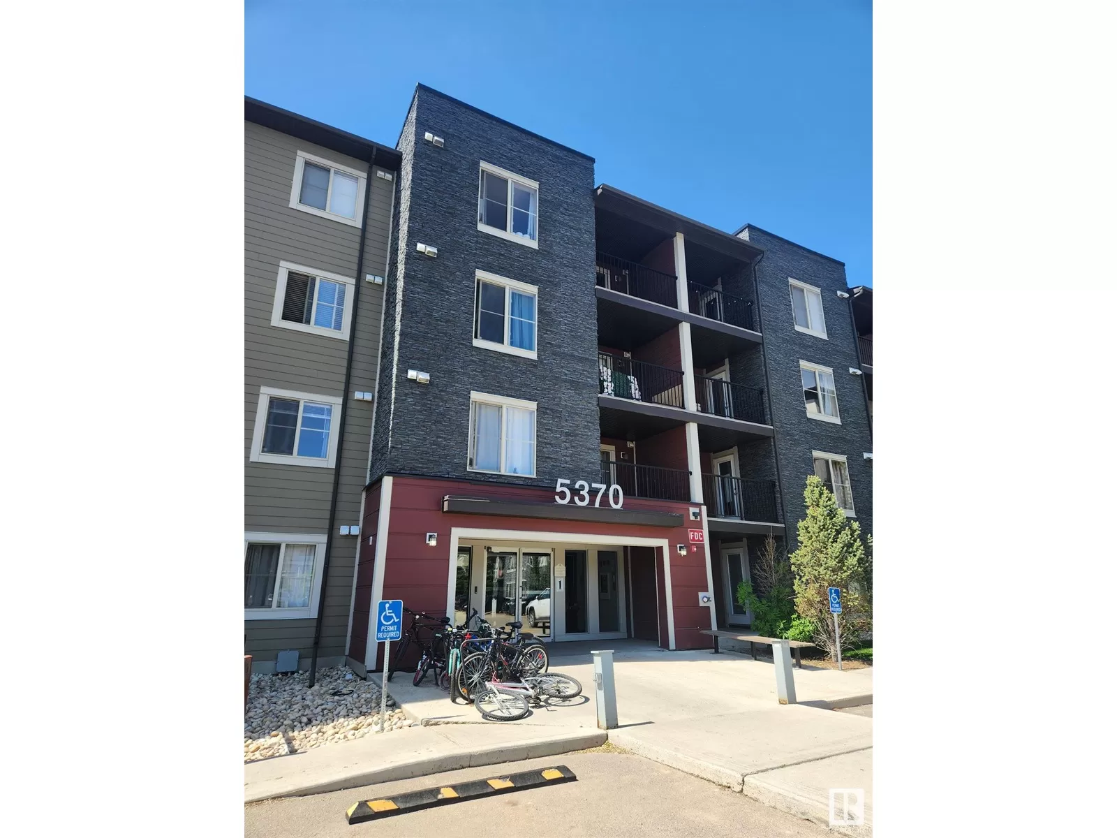 Apartment for rent: #107 5370 Chappelle Rd Sw, Edmonton, Alberta T6W 3L5