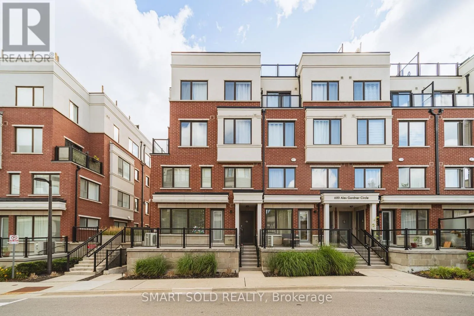 Row / Townhouse for rent: 107 - 600 Alex Gardner Circle, Aurora, Ontario L4G 3G5