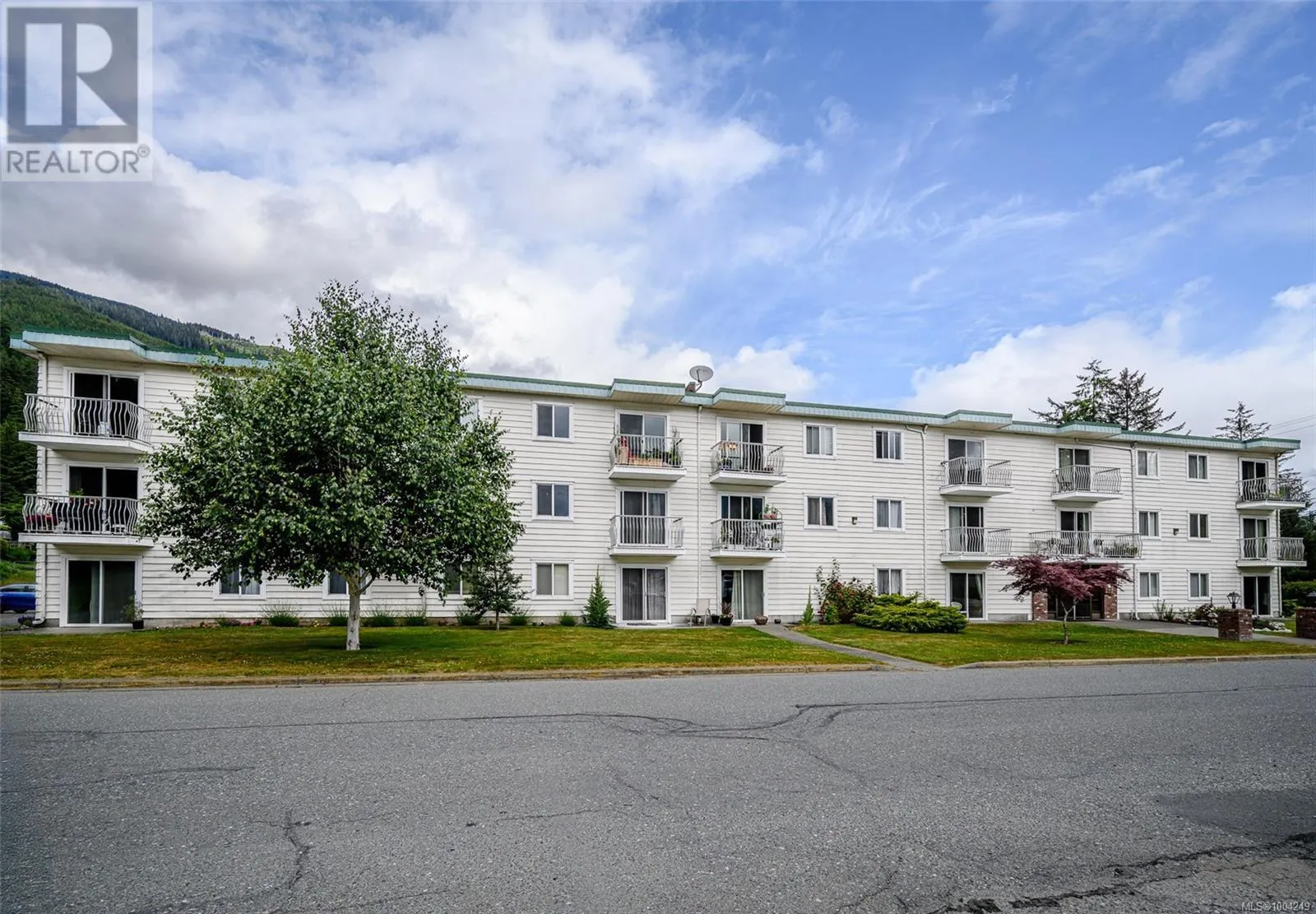 Apartment for rent: 107 611 Macmillan Dr, Sayward, British Columbia V0P 1R0